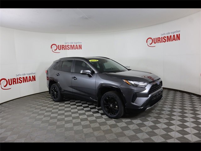 Used 2024 Toyota RAV4 SE image 11