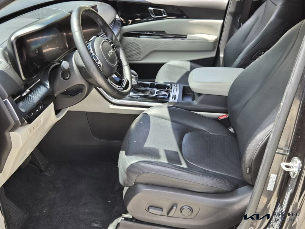 Certified 2022 Kia Carnival SX Prestige FWD image 10