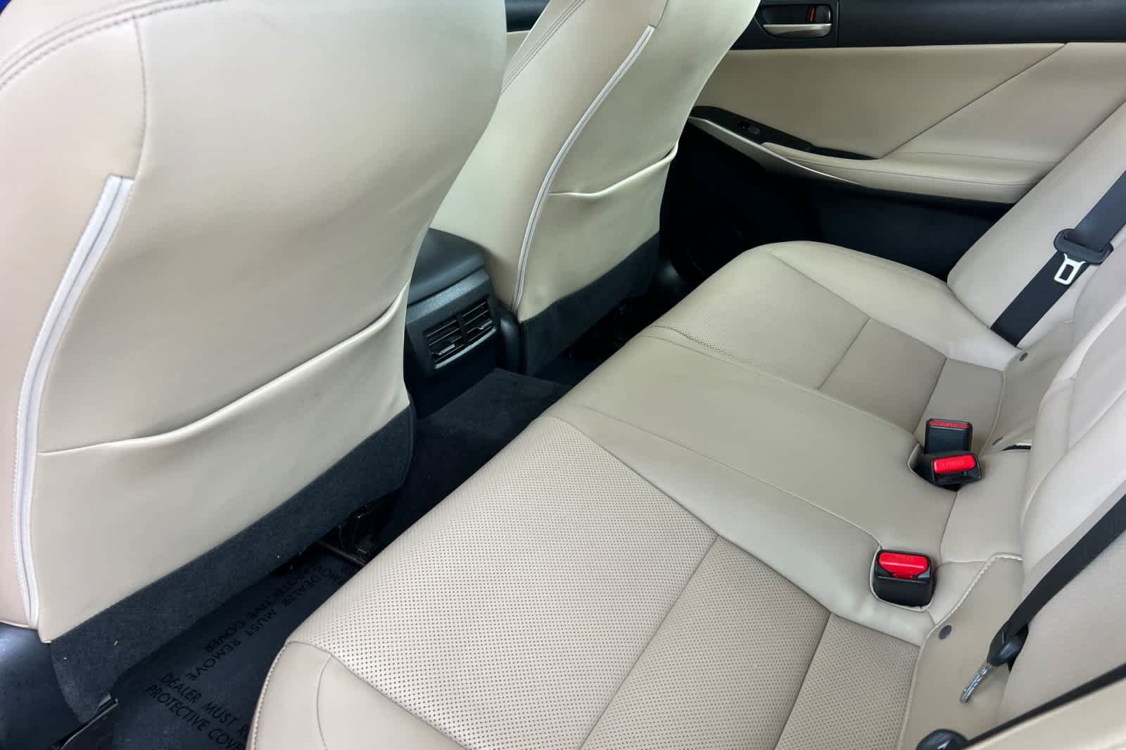 Used 2017 Lexus IS 200t w/ Navigation System Package RWD image 4