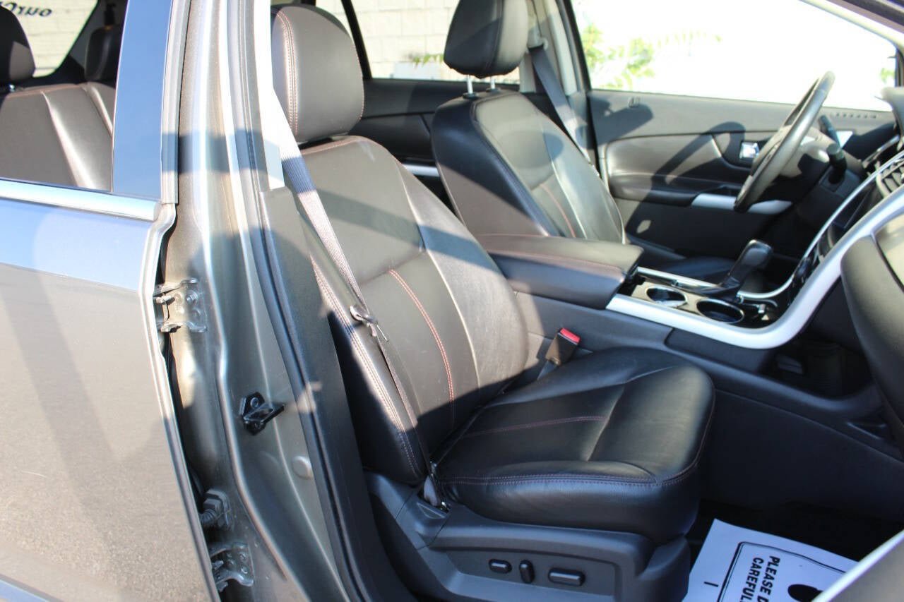 Used 2013 Ford Edge Limited image 22