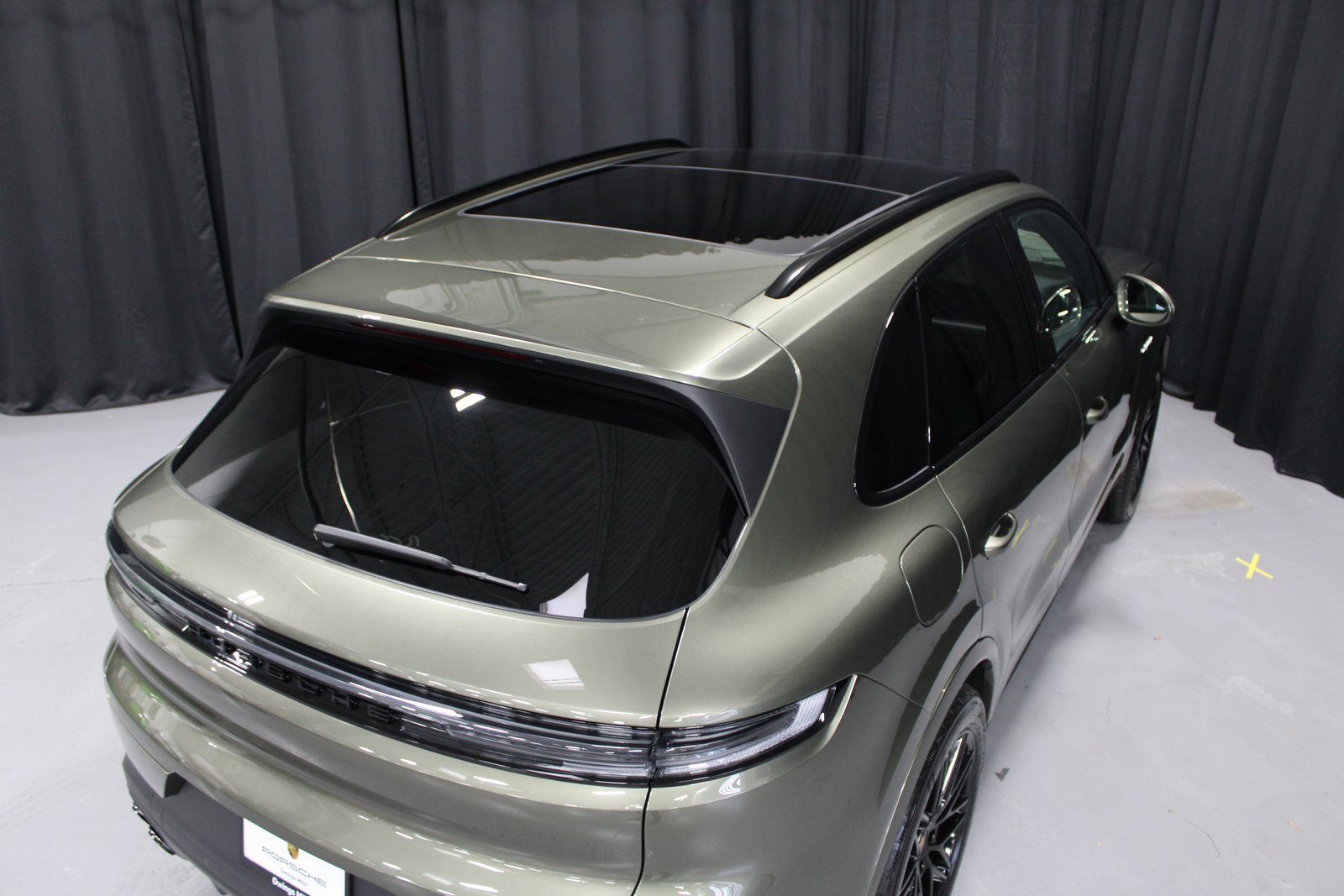 New 2026 Porsche Cayenne E-Hybrid image 11