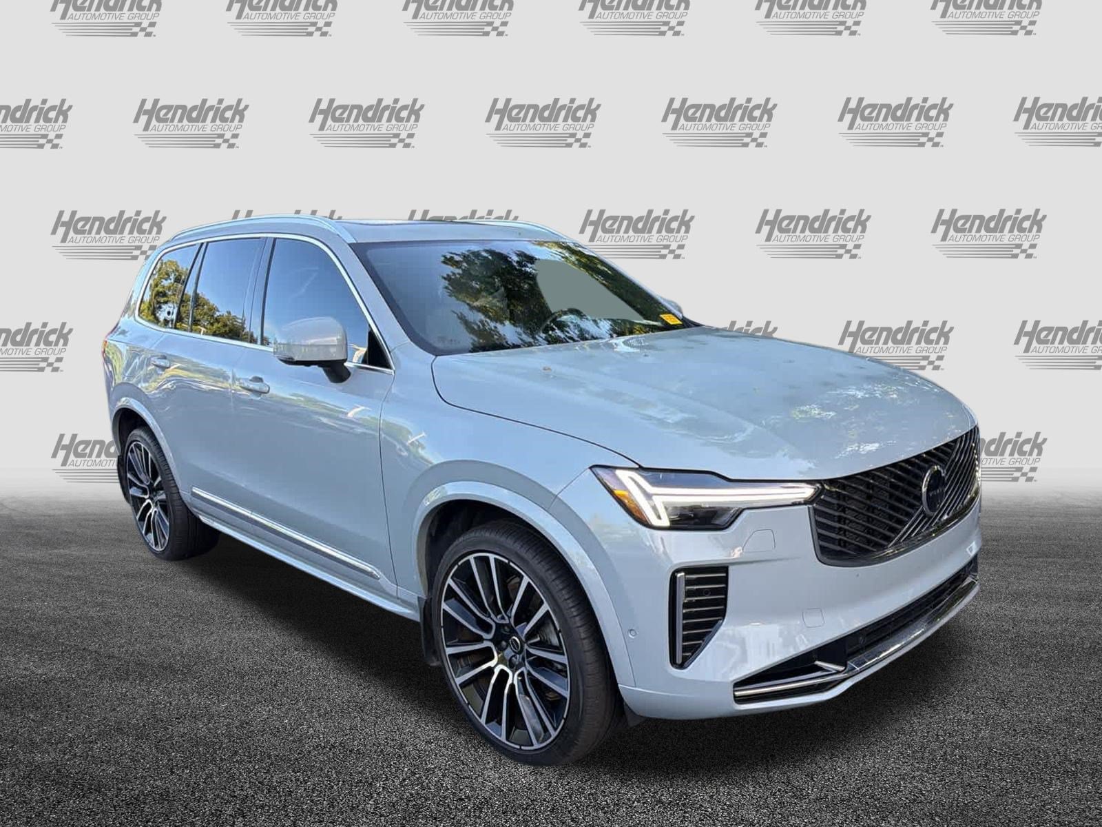 Used 2025 Volvo XC90 B6 Plus AWD/4WD image 2