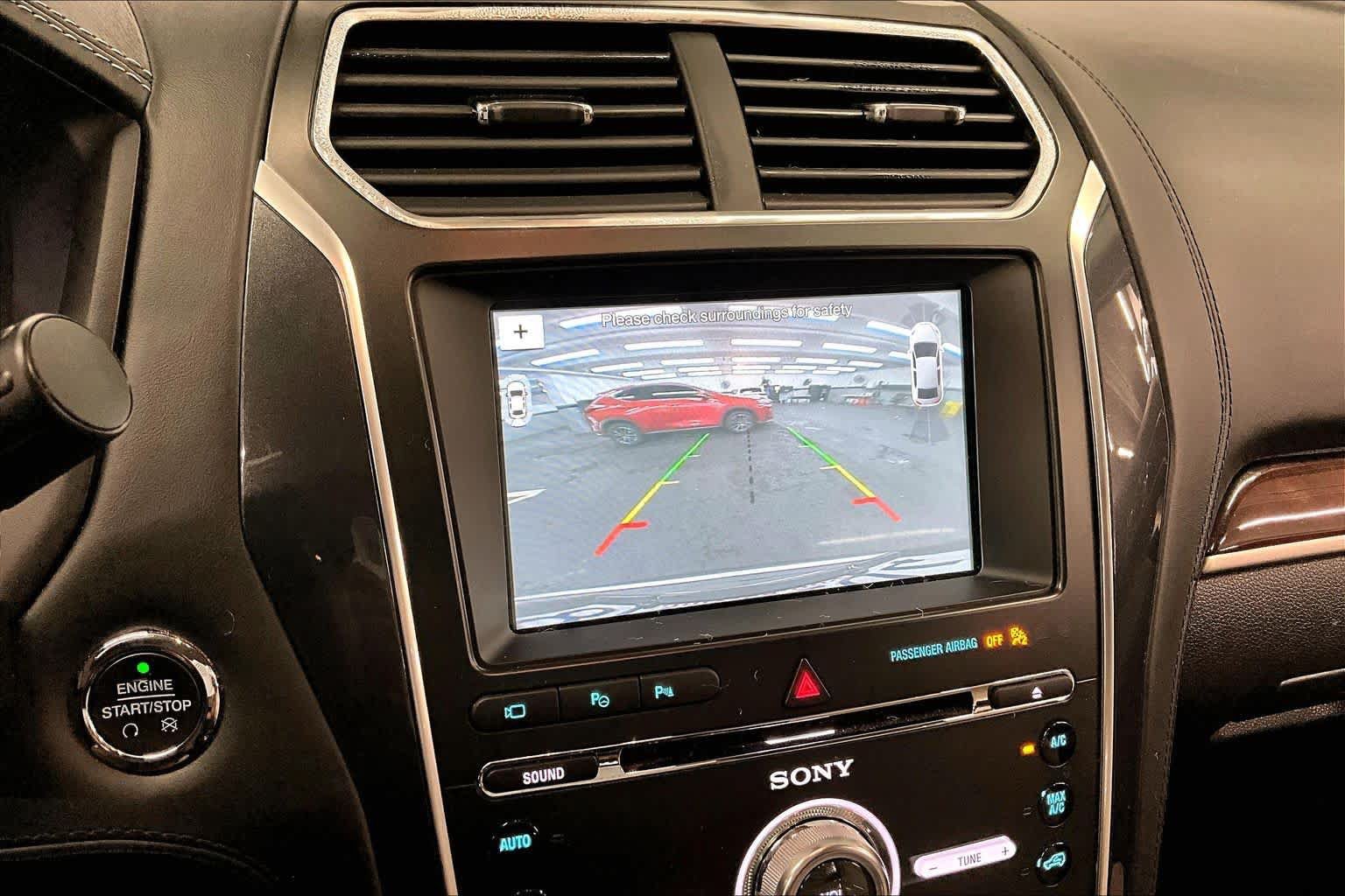 Used 2018 Ford Explorer Platinum AWD/4WD image 26