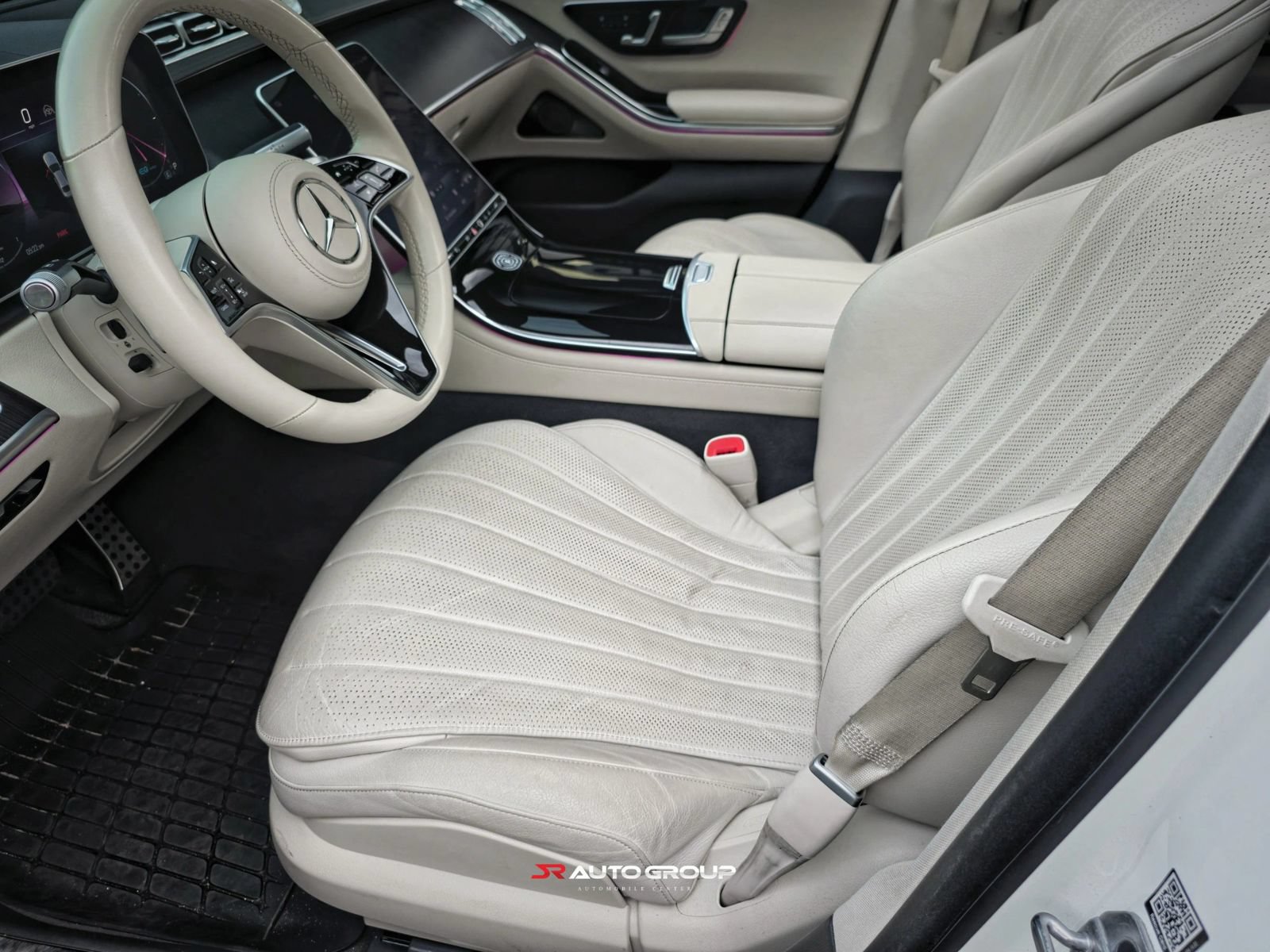 Used 2022 Mercedes-Benz S 500 4MATIC w/ AMG Line Package image 52