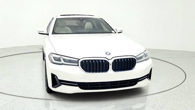 Used 2021 BMW 540i w/ Executive Package RWD image 2