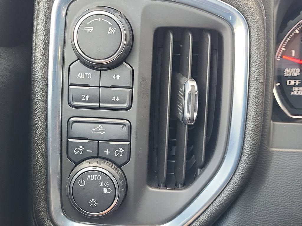 Used 2019 Chevrolet Silverado 1500 LT w/ All-Star Edition AWD/4WD image 34