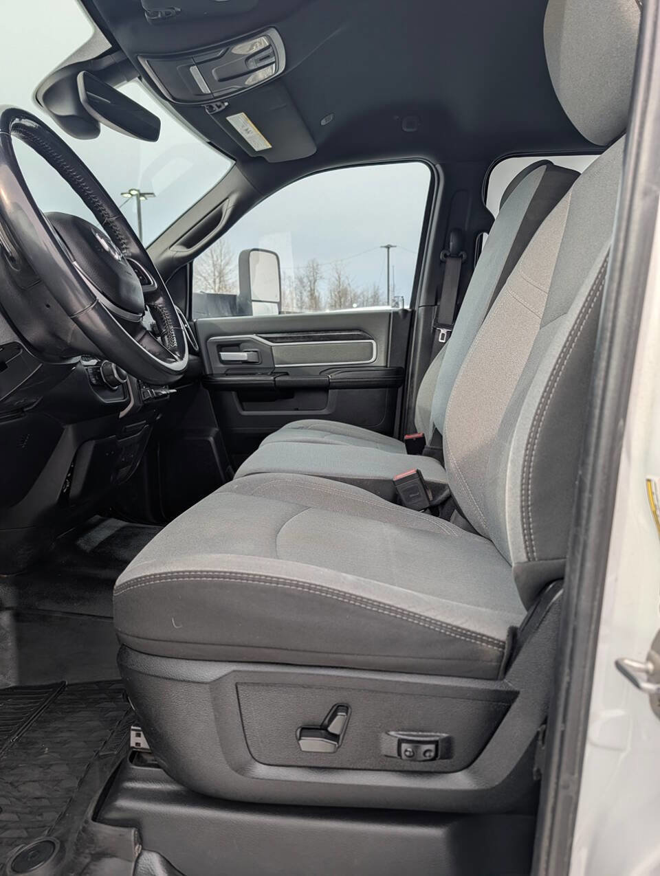 Used 2021 RAM 2500 Big Horn w/ Level 1 Equipment Group image 33