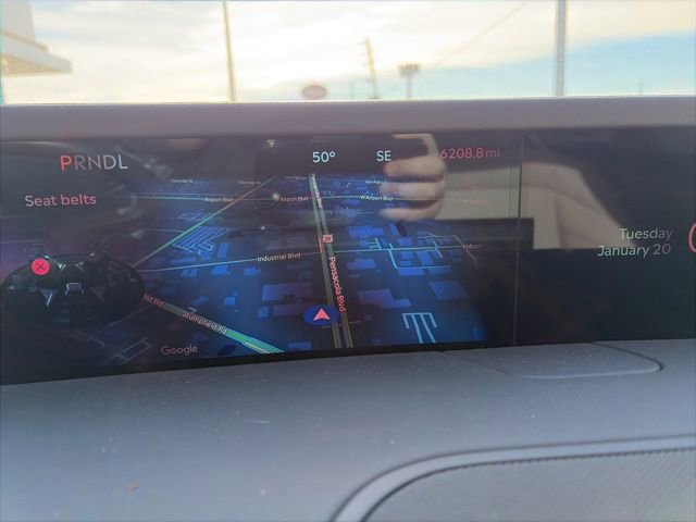 Used 2025 Lincoln Nautilus Premier w/ Equipment Group 102A image 36