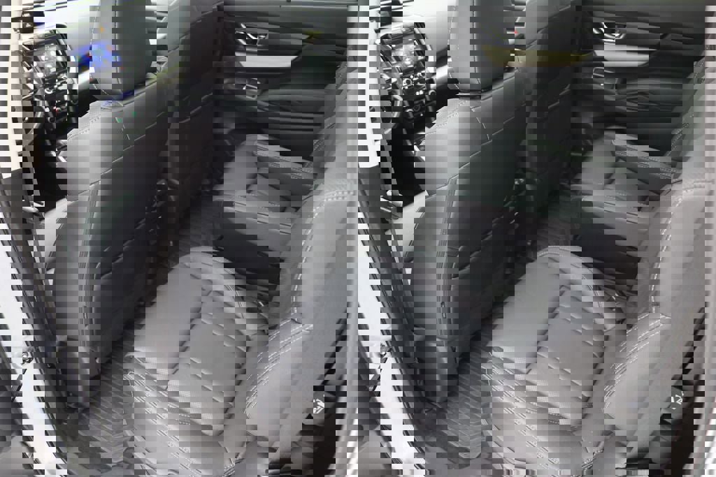 Used 2022 Subaru Ascent Limited w/ Technology Package image 11