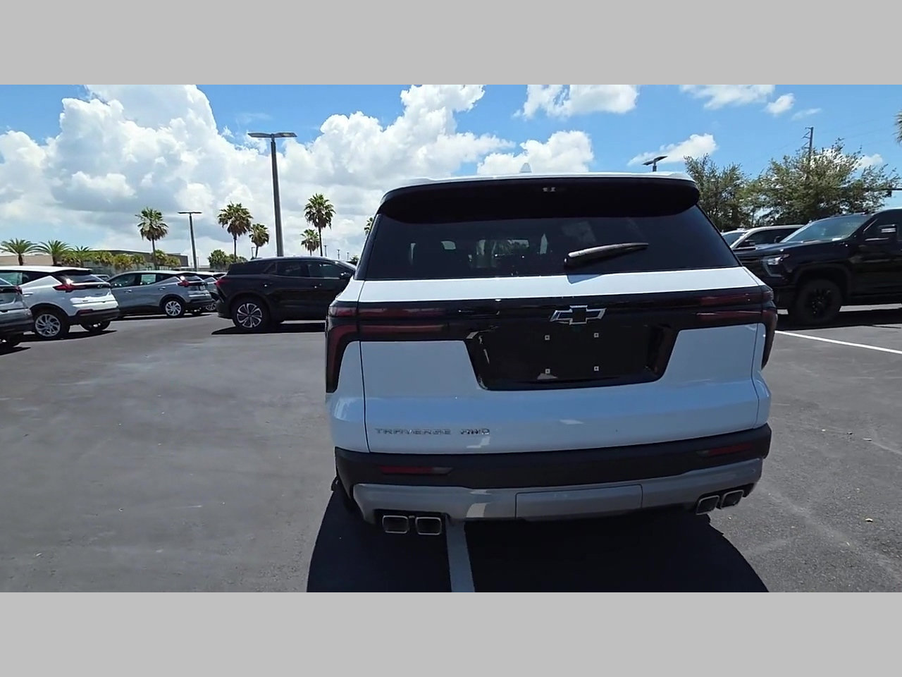 New 2026 Chevrolet Traverse LT w/ Driver Confidence Package AWD/4WD image 18