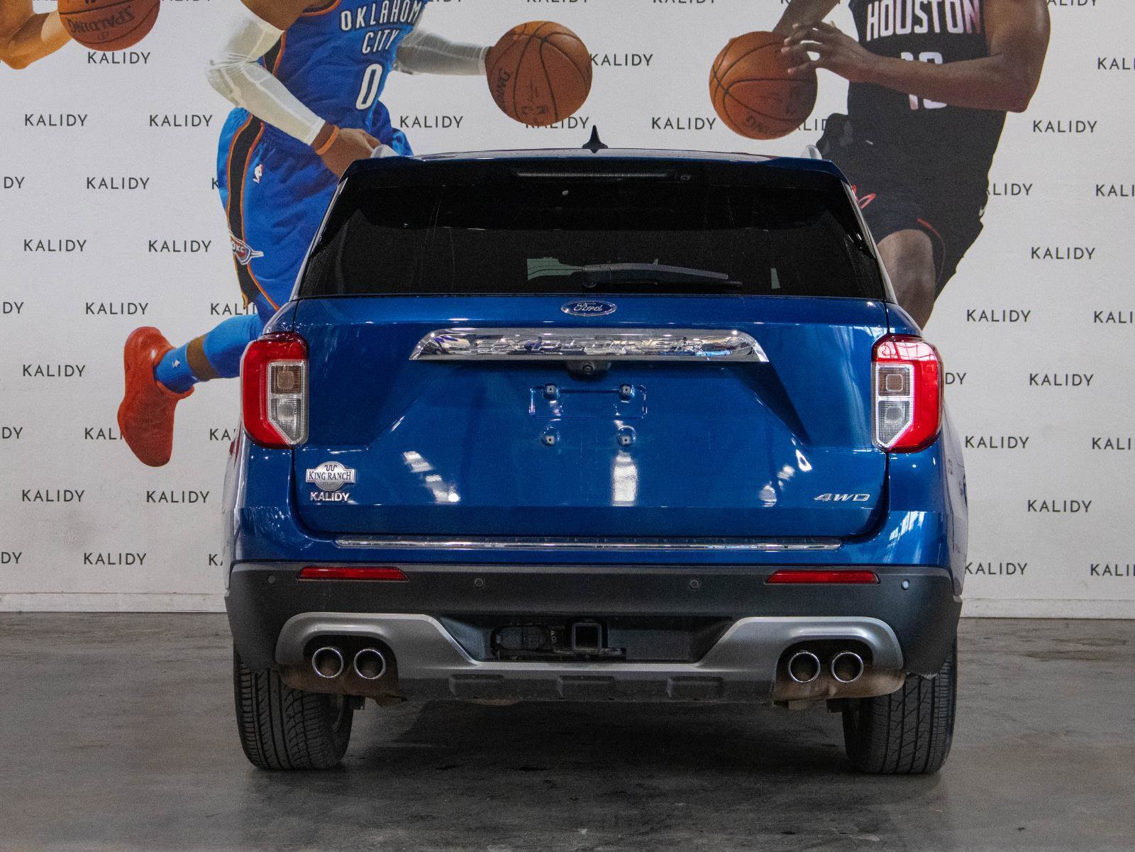 Used 2021 Ford Explorer King Ranch w/ Premium Technology Package image 24