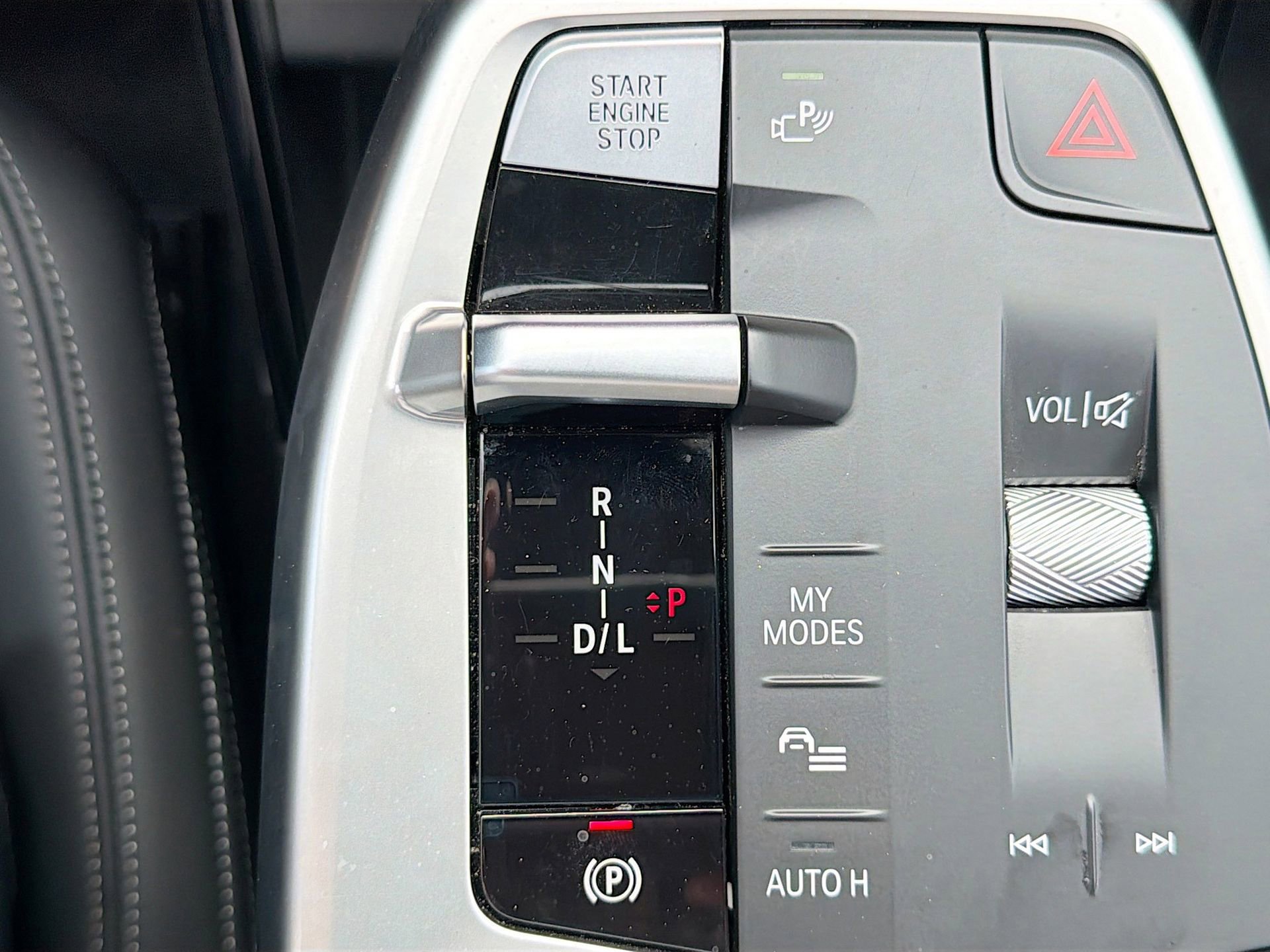 Certified 2025 BMW X2 xDrive28i w/ Convenience Package image 29