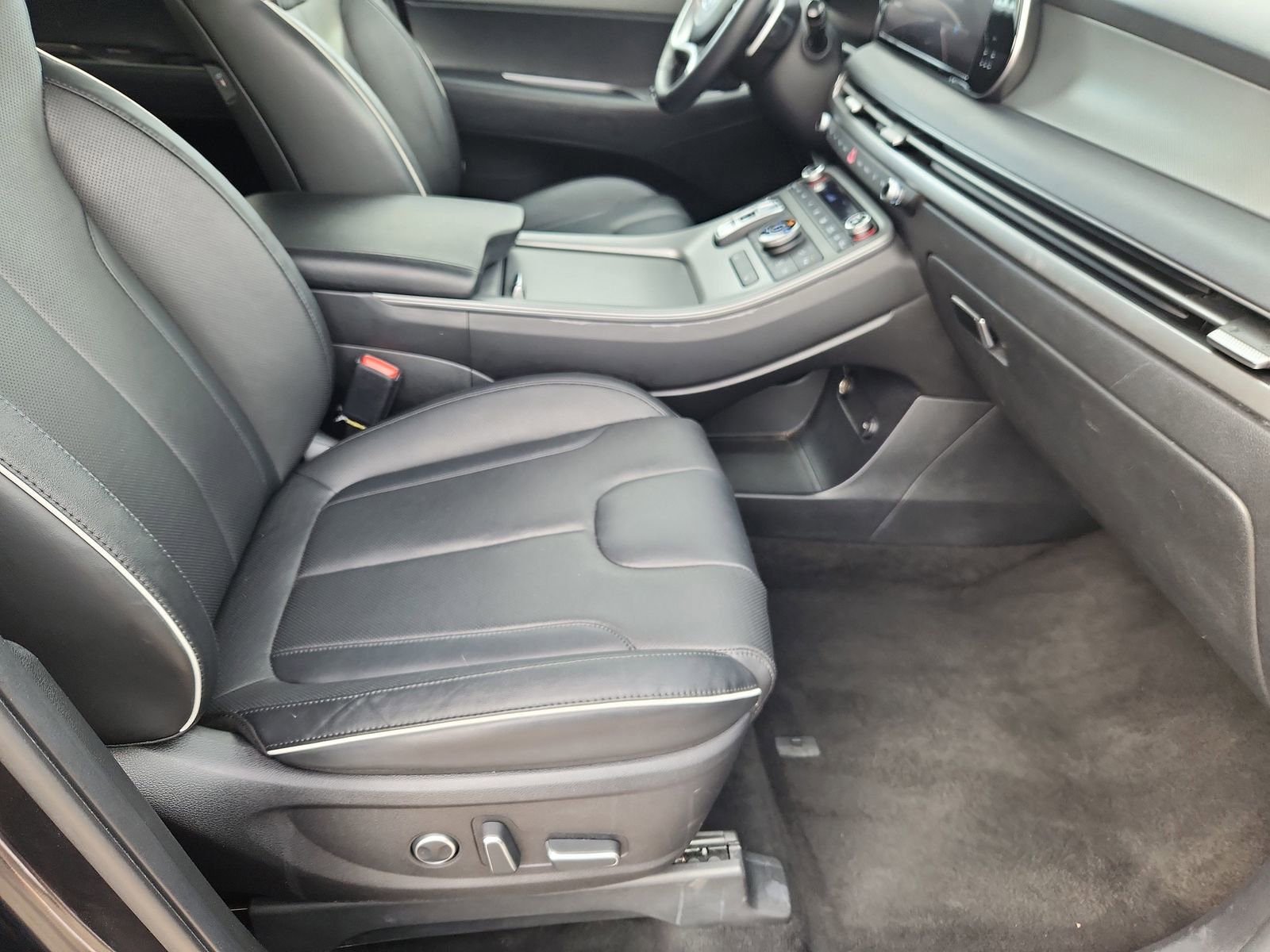 Used 2024 Hyundai Palisade SEL image 14