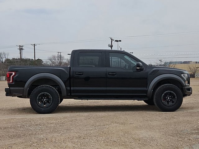 Used 2018 Ford F150 Raptor w/ Equipment Group 802A Luxury image 4