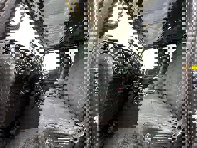 Used 2020 Jeep Wrangler Unlimited Sahara image 11