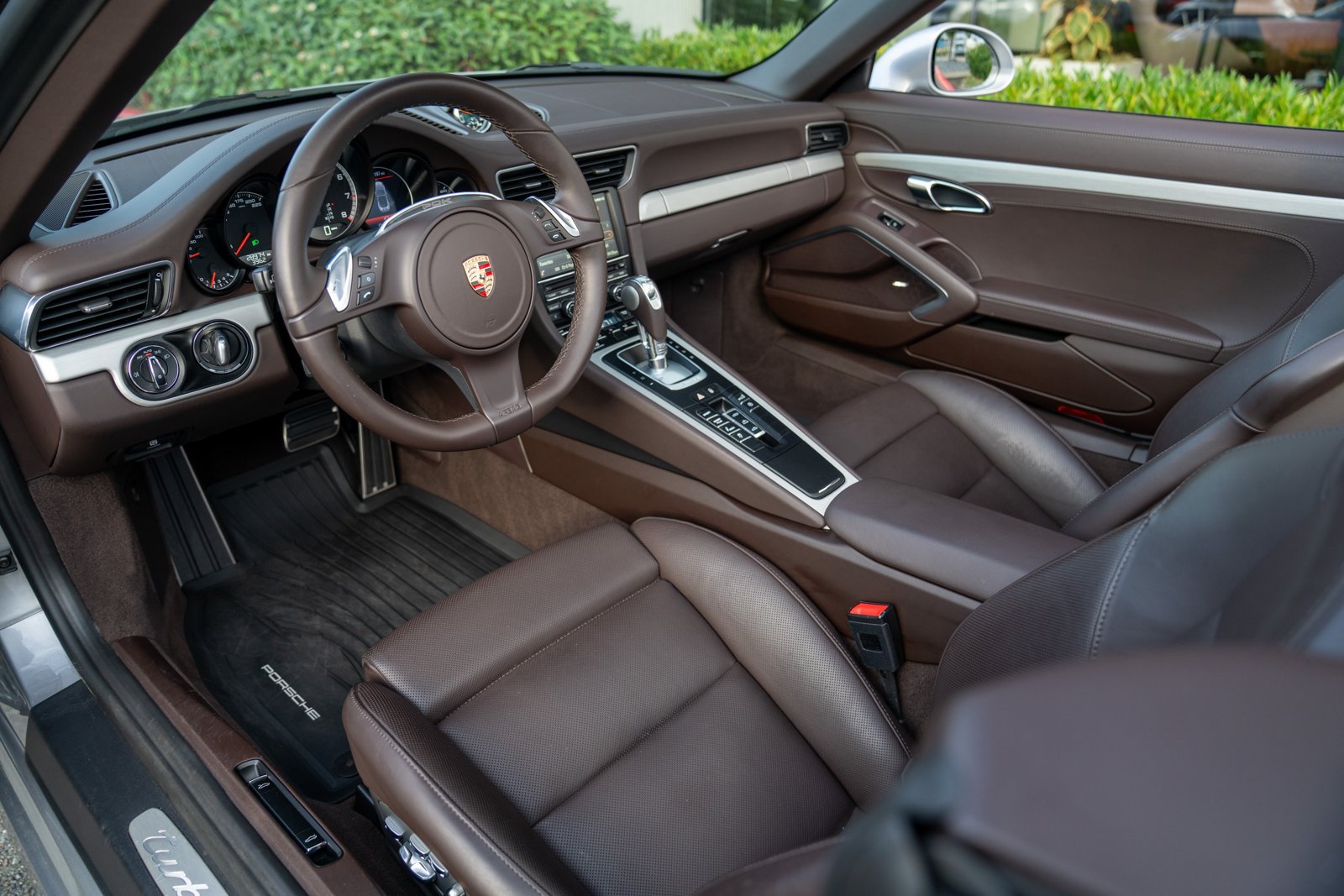 Used 2014 Porsche 911 Turbo S AWD/4WD image 4