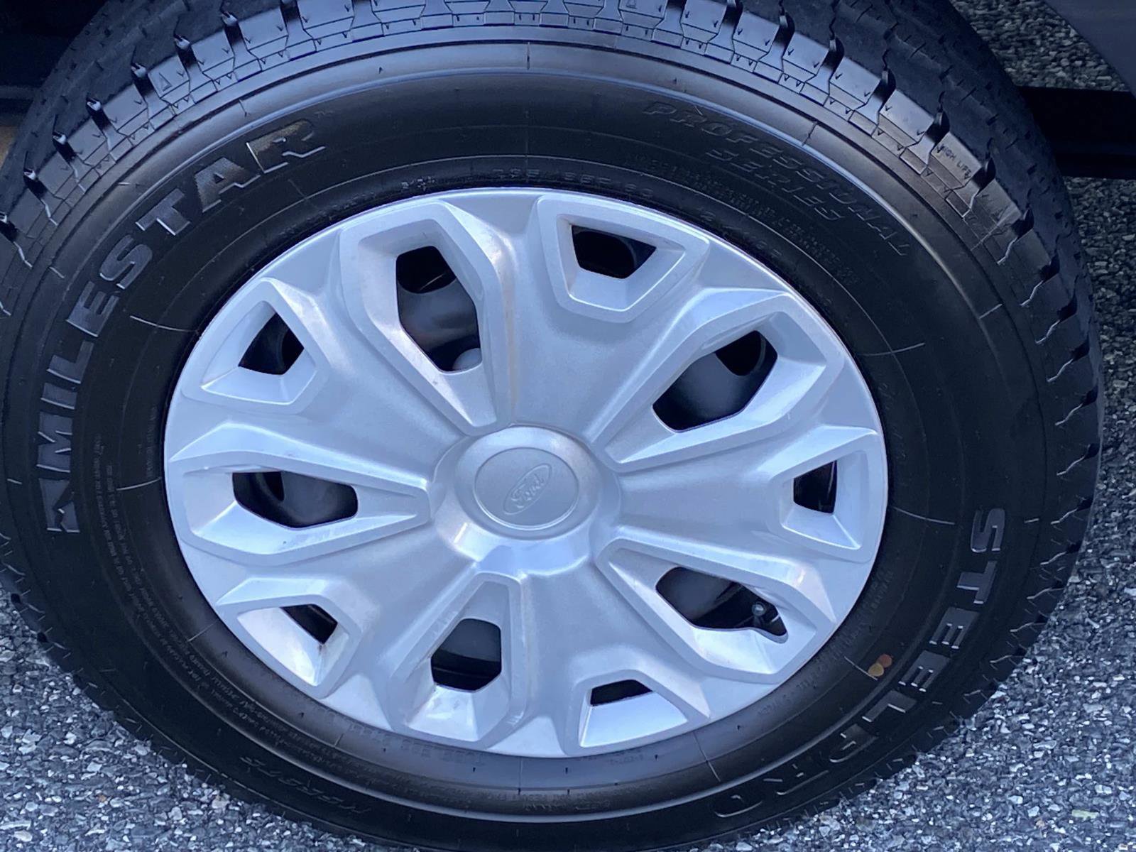 Used 2023 Ford Transit 350 XLT image 27