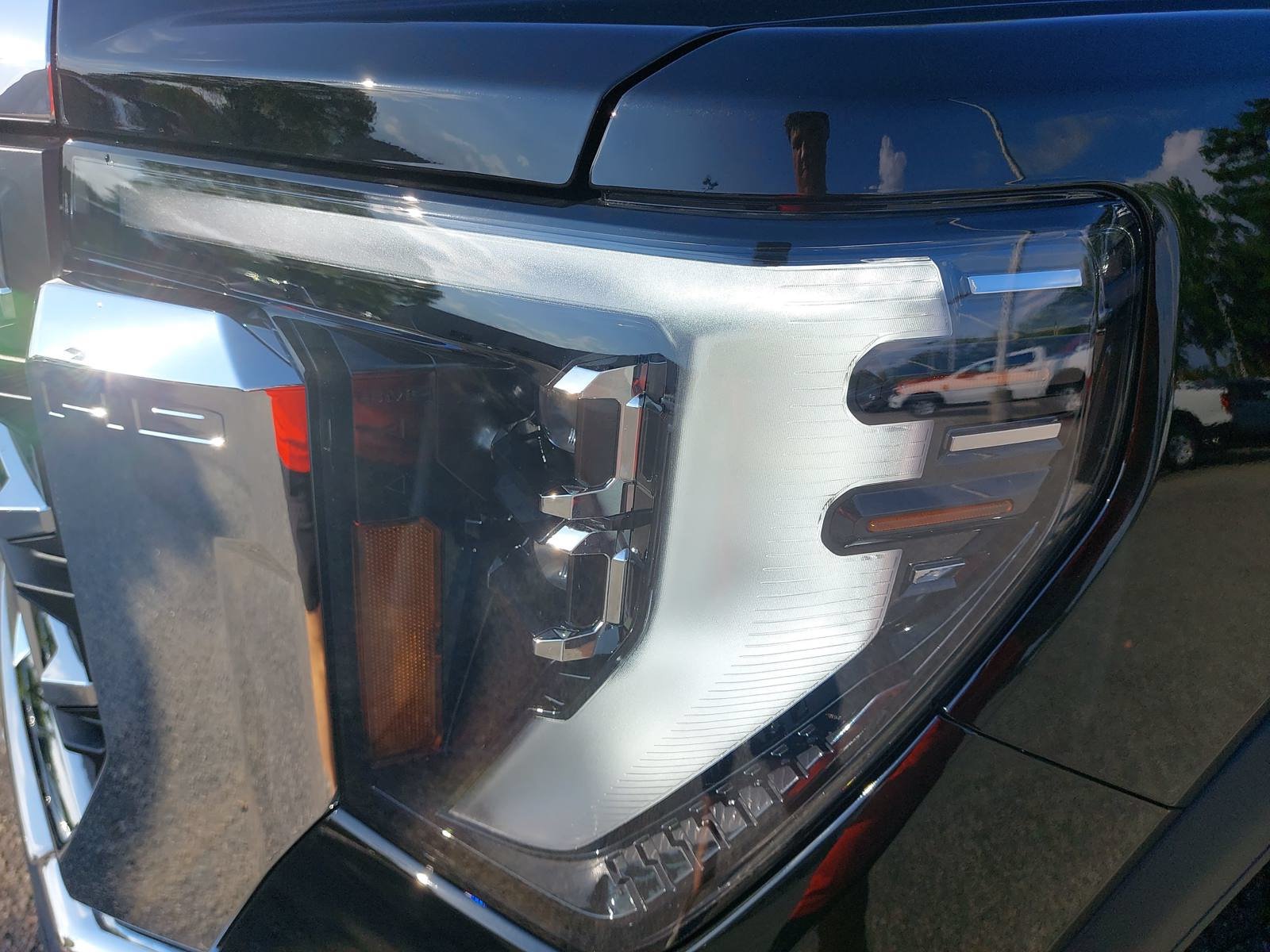 New 2026 GMC Sierra 2500 SLT w/ SLT Premium Package AWD/4WD image 31