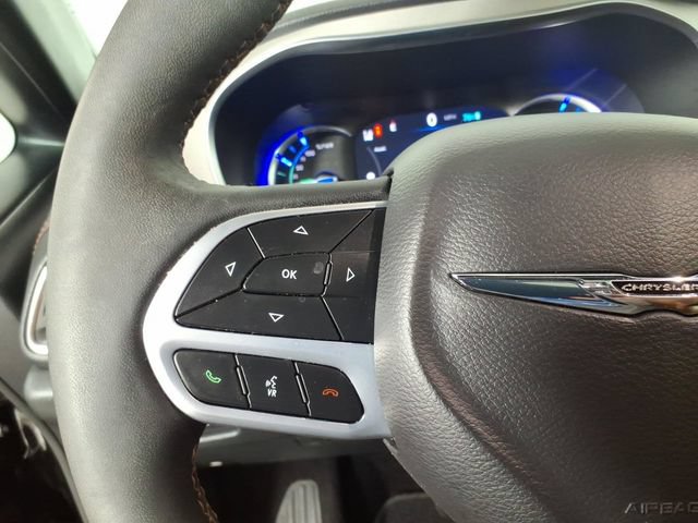 Used 2024 Chrysler Pacifica Pinnacle FWD image 18