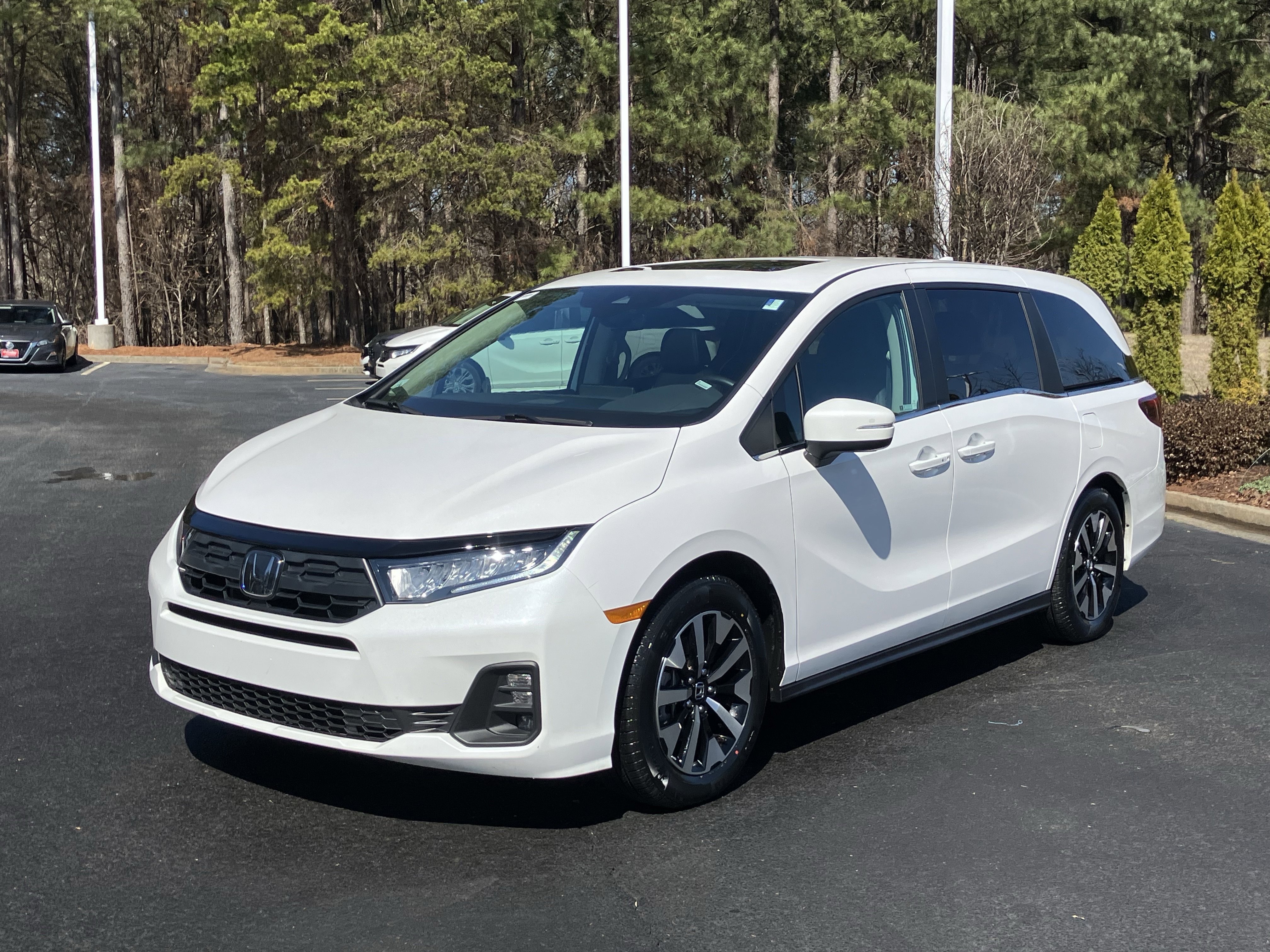 Certified 2025 Honda Odyssey EX-L image 6