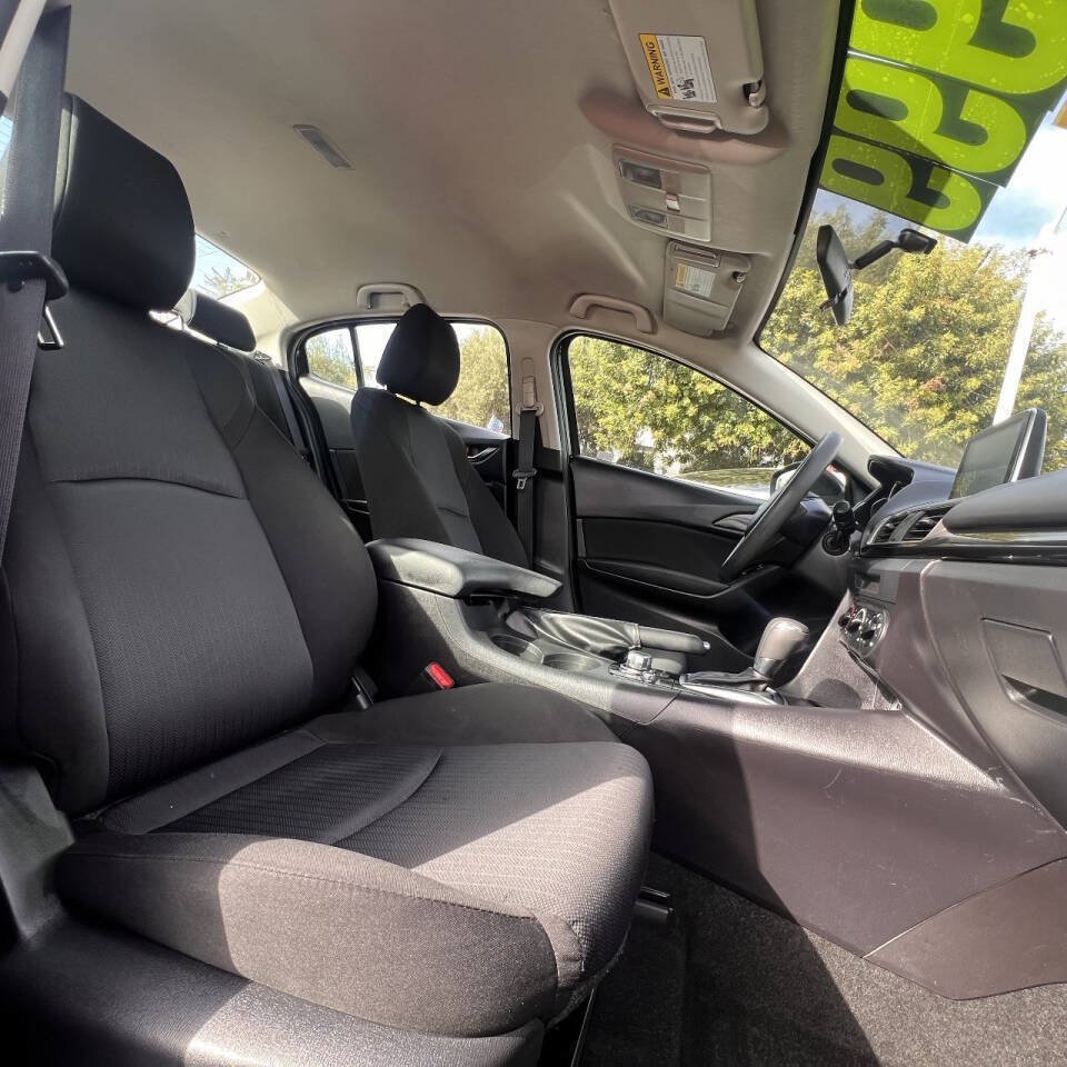 Used 2016 MAZDA MAZDA3 i Sport FWD image 17