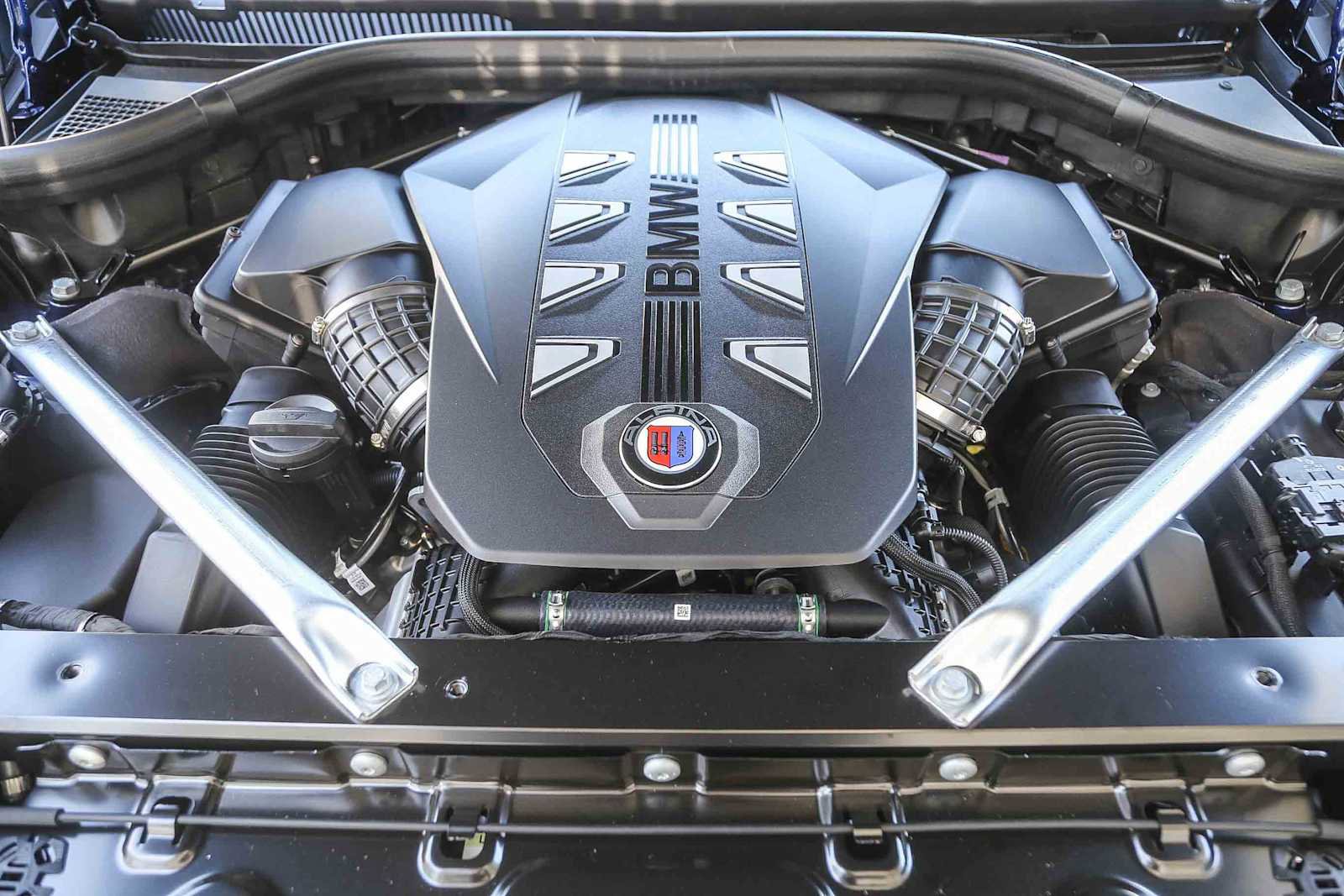 New 2026 BMW ALPINA XB7 image 25
