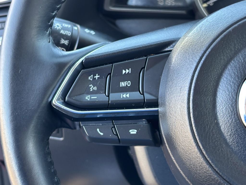 Used 2018 MAZDA MAZDA3 Touring image 31