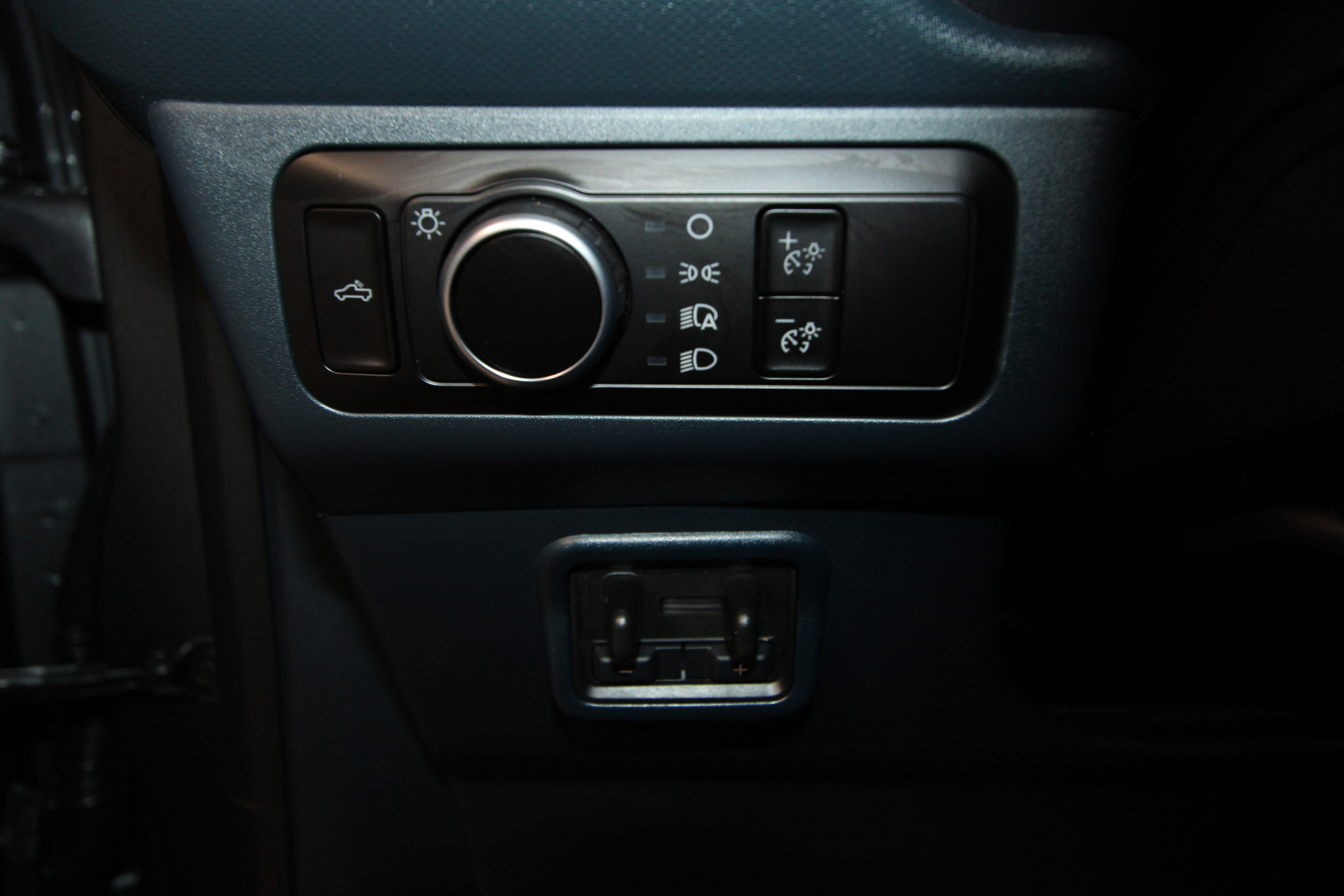 New 2026 Ford Maverick XL AWD/4WD image 7