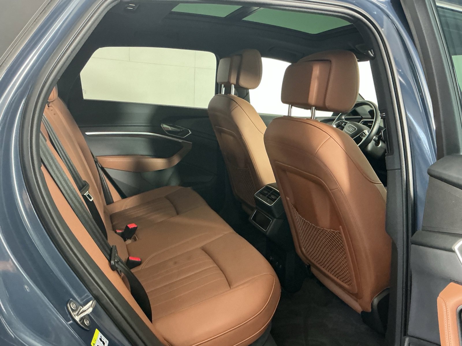 Used 2024 Audi Q8 e-tron Premium Plus w/ Premium Plus Package AWD/4WD image 19
