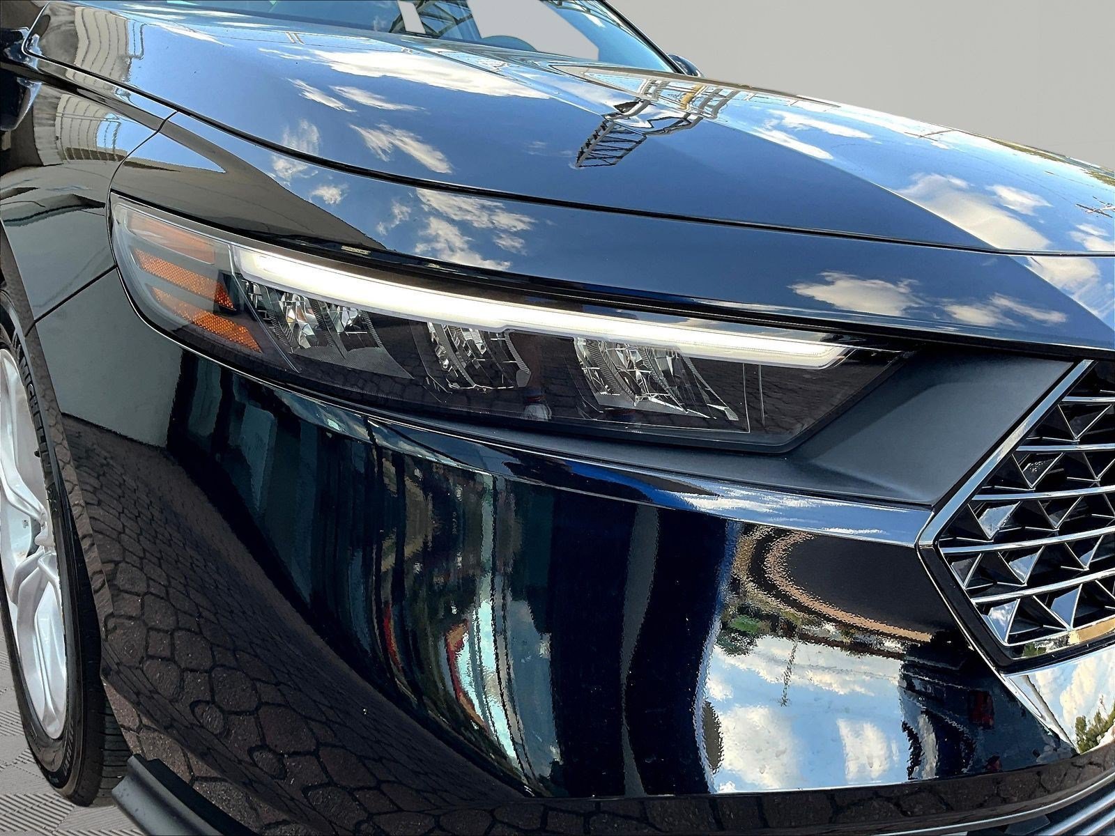 Used 2025 Honda Accord LX image 29