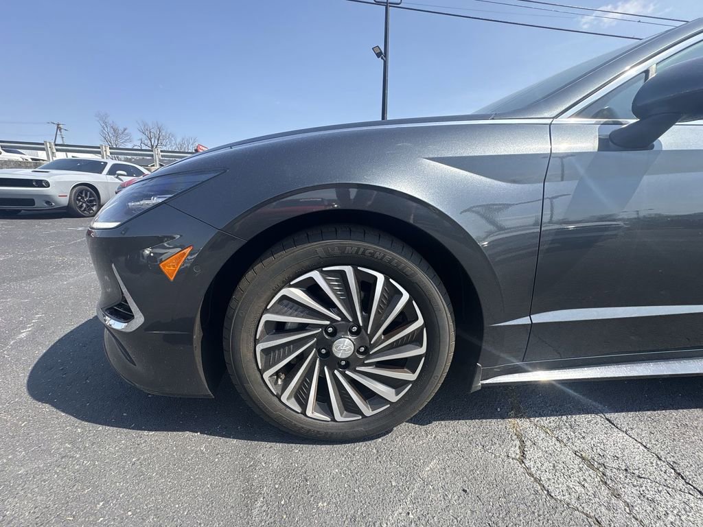 Certified 2023 Hyundai Sonata Limited image 18