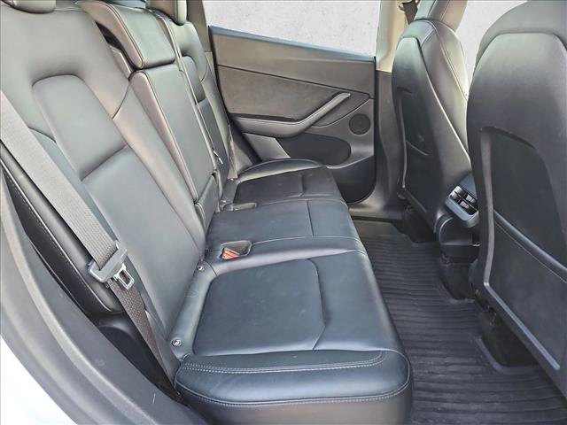 Used 2022 Tesla Model Y Long Range AWD/4WD image 22