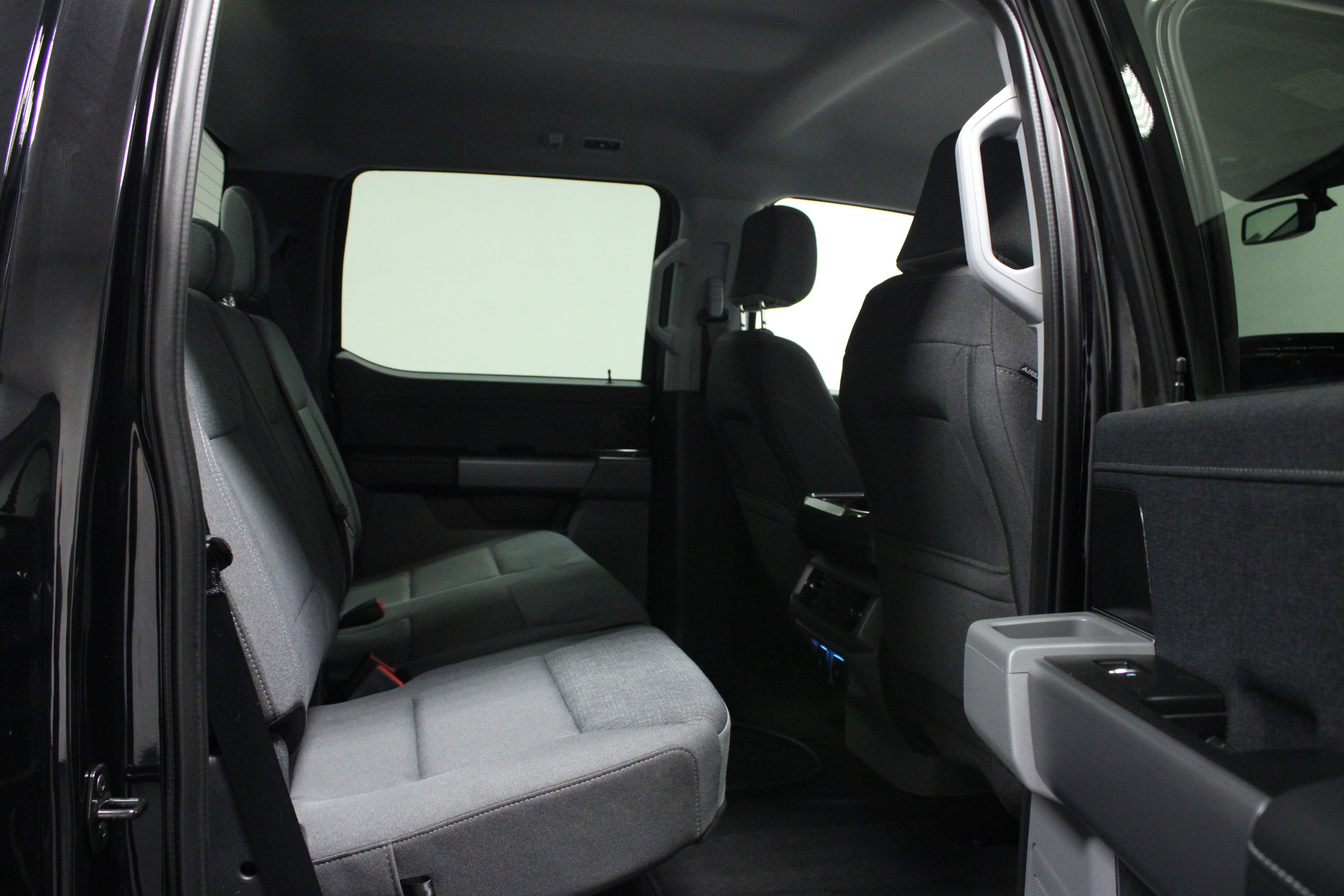 Used 2024 Ford F150 Lightning XLT image 15