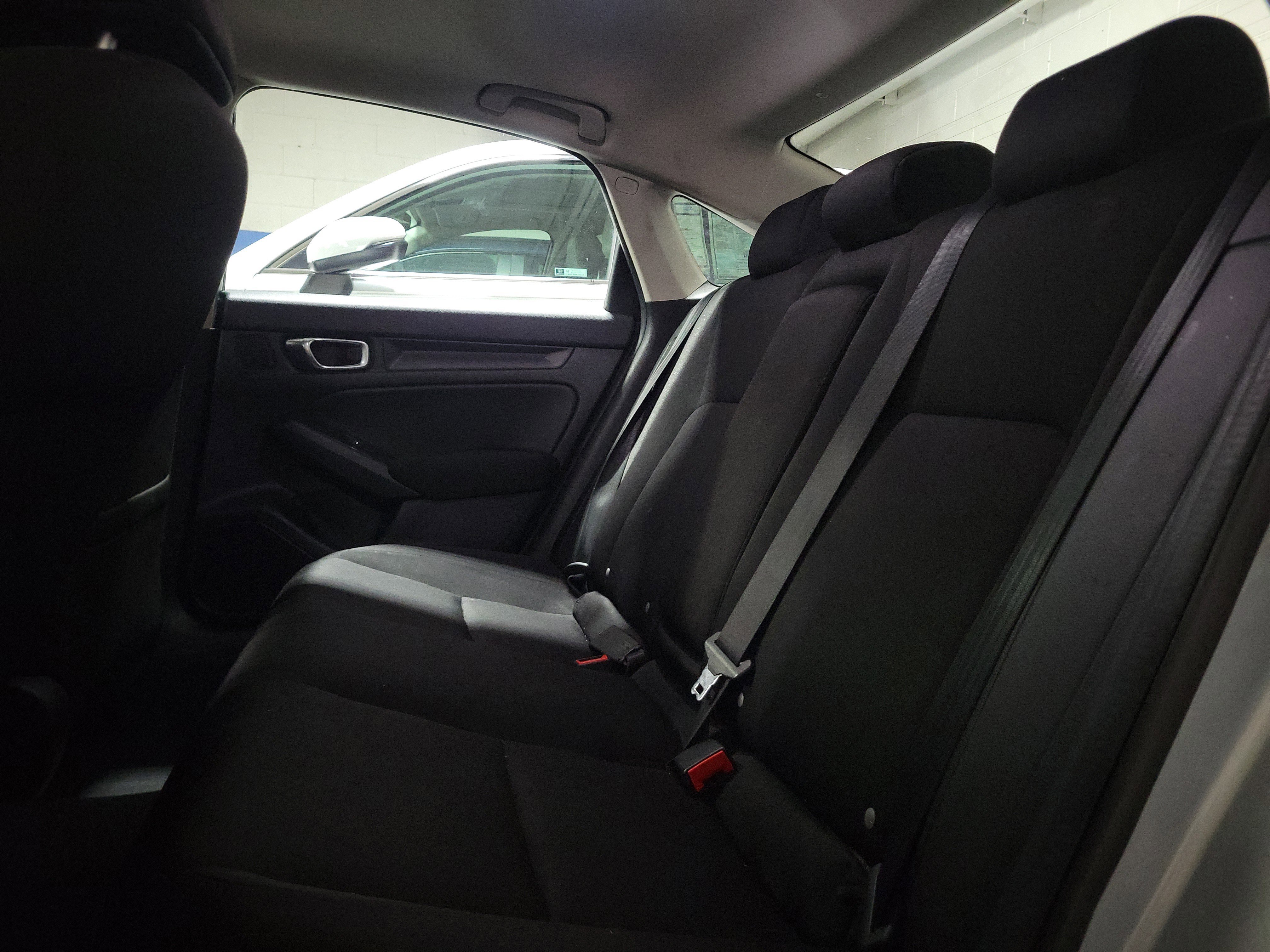 Used 2022 Honda Civic EX image 9