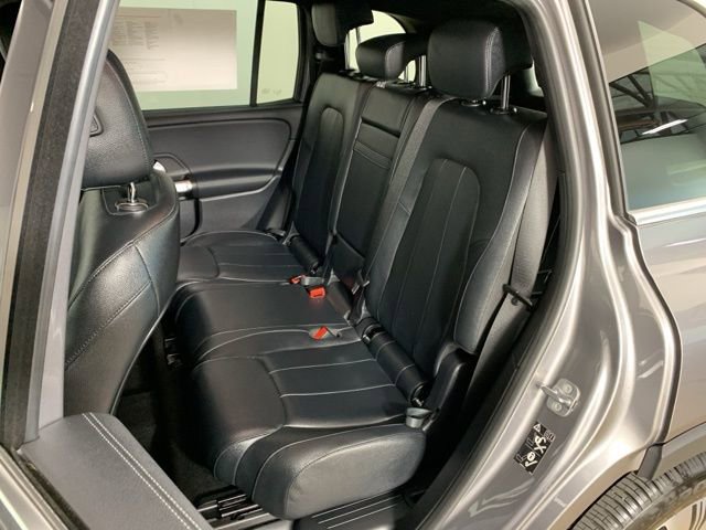Used 2023 Mercedes-Benz EQB 300 4MATIC image 32