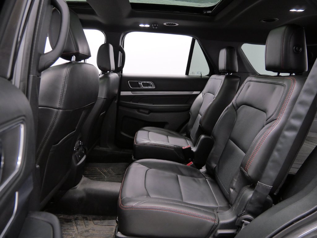 Used 2018 Ford Explorer Sport w/ Equipment Group 401A AWD/4WD image 17