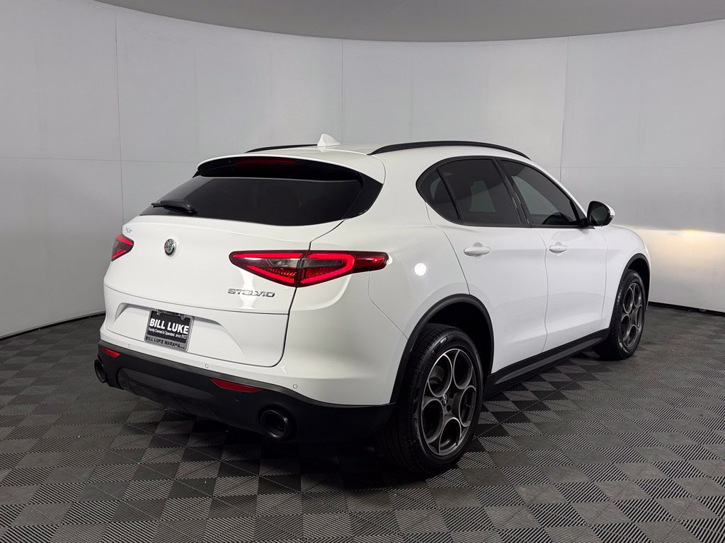 Used 2022 Alfa Romeo Stelvio Sprint RWD image 7