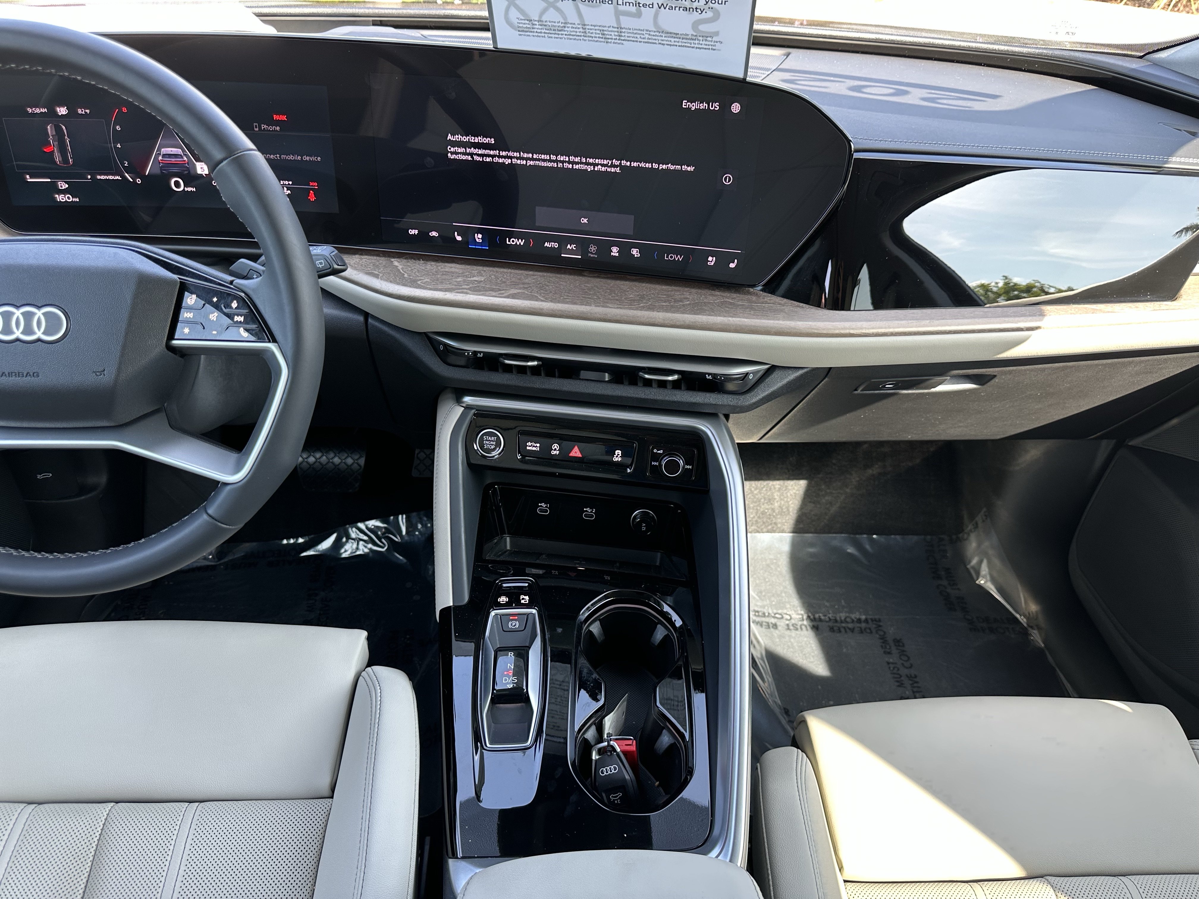 Certified 2025 Audi Q5 Premium Plus w/ Premium Plus AWD/4WD image 15