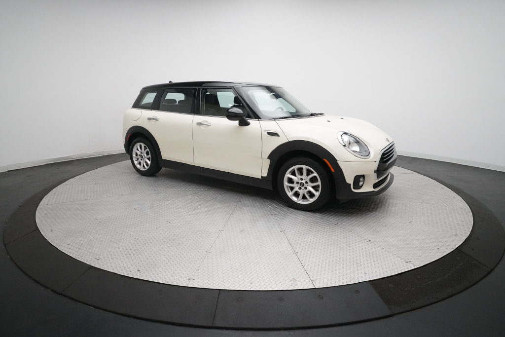 Used 2016 MINI Cooper Clubman FWD image 34