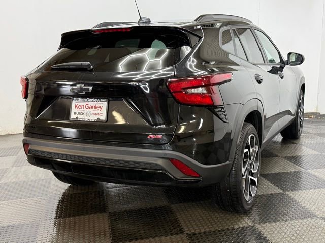 Certified 2025 Chevrolet Trax RS w/ Sunroof Package image 13