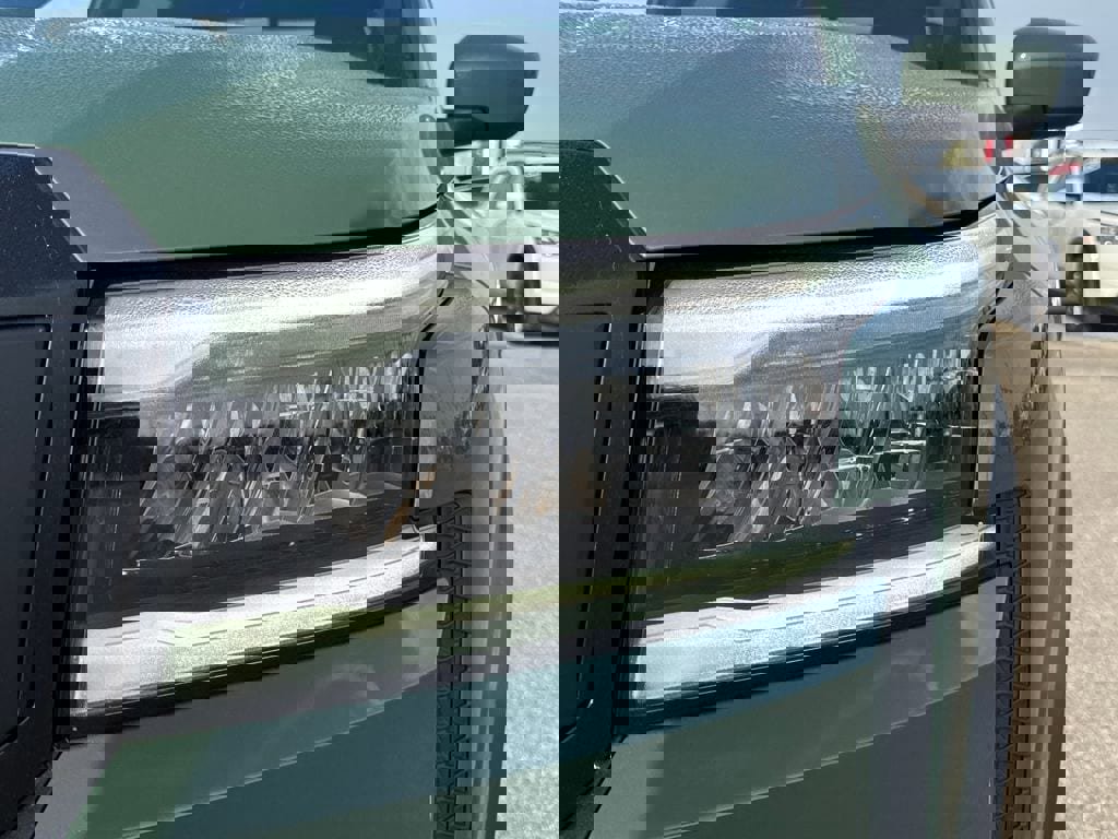 New 2026 Nissan Frontier PRO-4X w/ Tow Package image 9