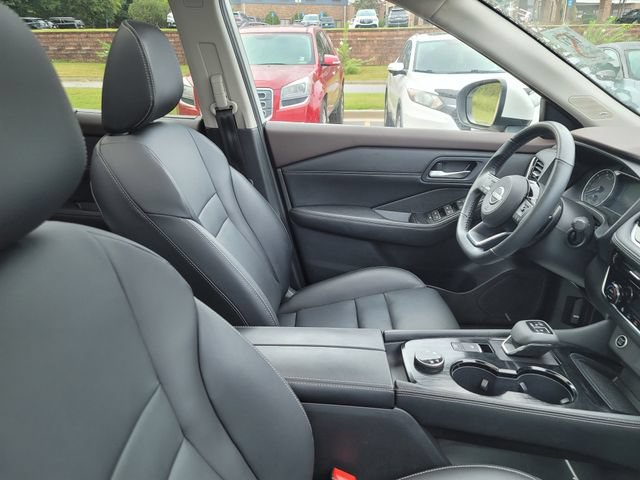 Used 2023 Nissan Rogue SL w/ SL Premium Package AWD/4WD image 2