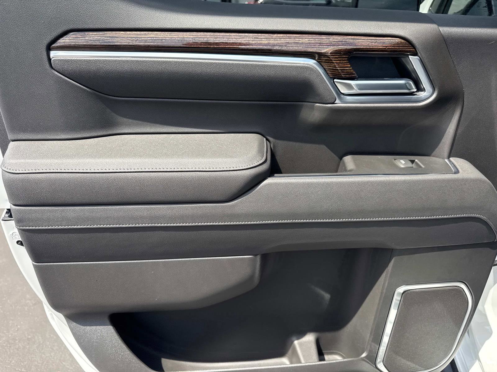 New 2026 GMC Sierra 1500 Elevation image 24