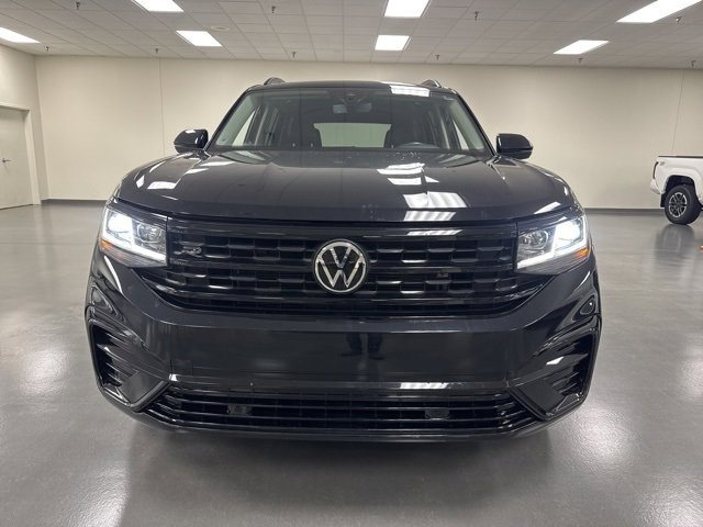 Used 2023 Volkswagen Atlas SEL R-Line image 2