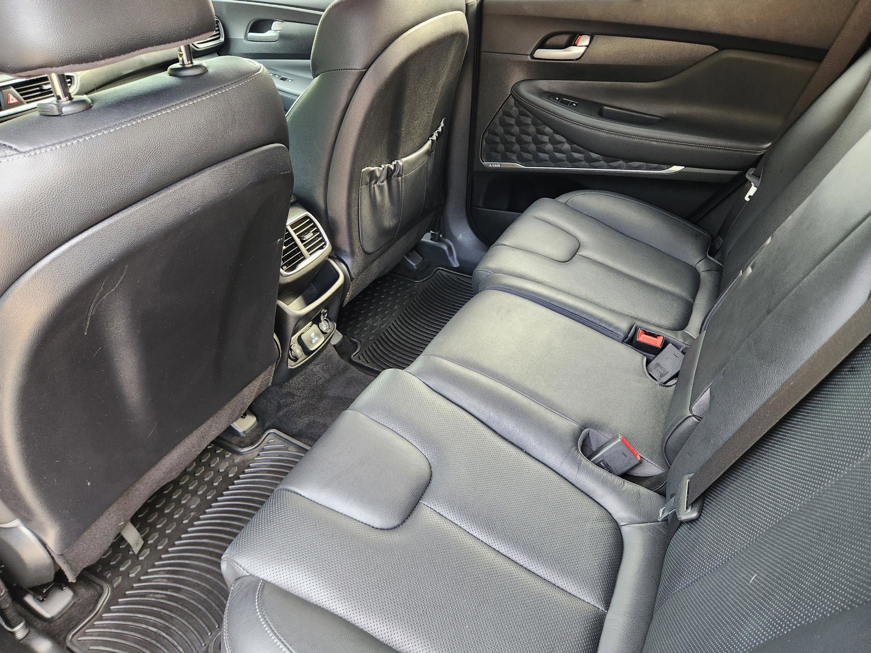 Used 2019 Hyundai Santa Fe FWD w/ Cargo Package image 26