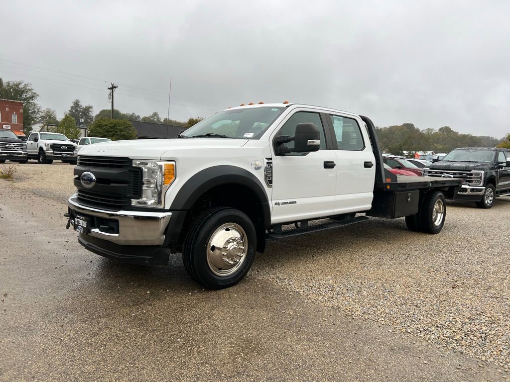 Used 2017 Ford F550 4x4 Crew Cab Super Duty w/ Power Equipment Group image 4