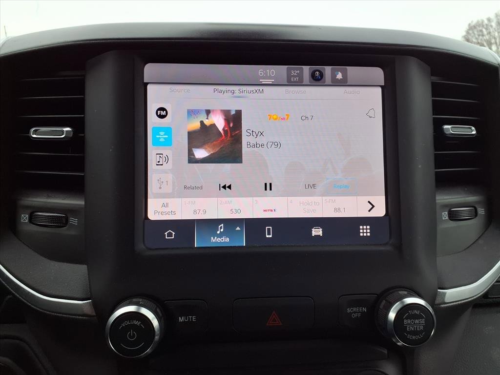 Used 2024 RAM 2500 Big Horn w/ Bed Utility Group image 6