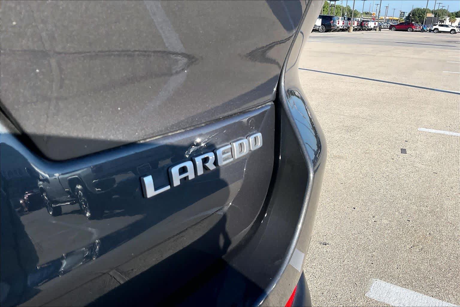 Used 2024 Jeep Grand Cherokee L Laredo RWD image 10