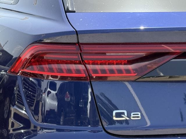 Used 2019 Audi Q8 Prestige AWD/4WD image 6