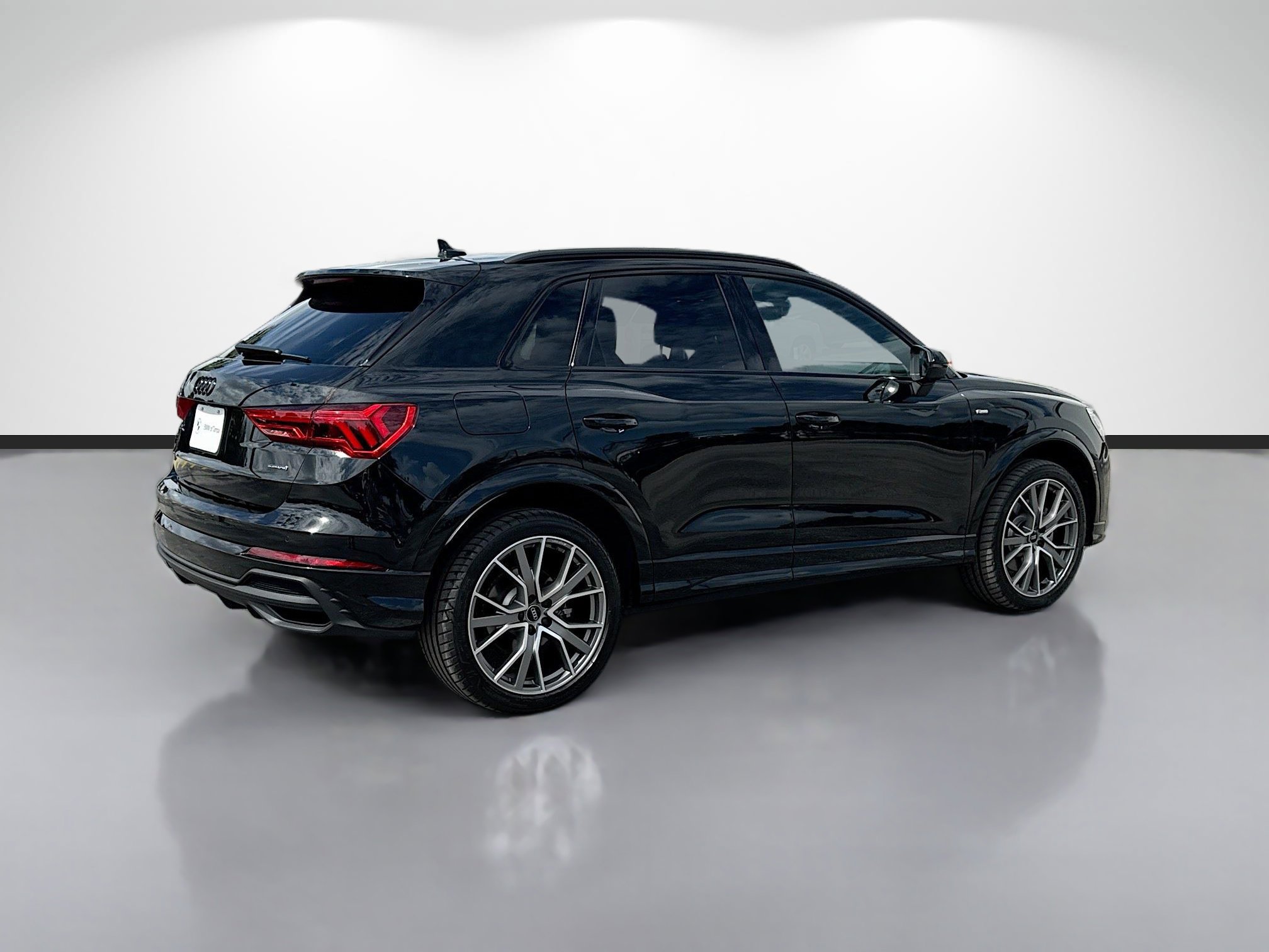 Used 2025 Audi Q3 2.0T Premium Plus AWD/4WD image 3